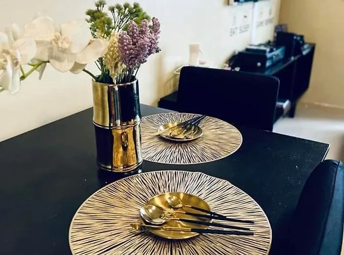 33 Nina Ysabelle Hotel Manila